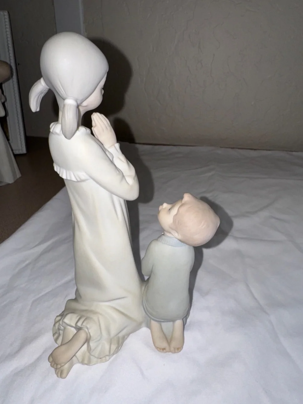 Lladro Figurines Boy & Girl Teaching to Pray  in PJ
